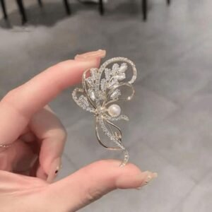Ladies Rhinestone Broach Brooch Pin Bouquet -Clothing&suit